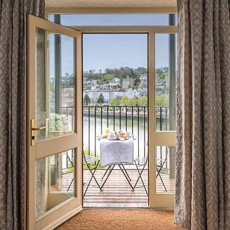 Perryville House בית הארחה 4*