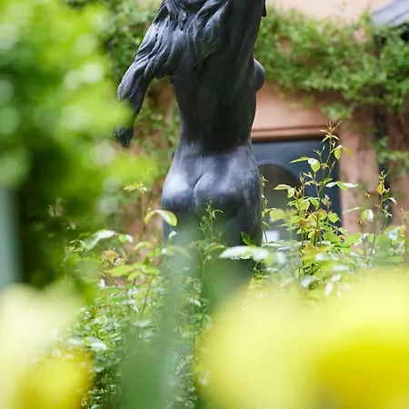 Konukevi Perryville House Kinsale