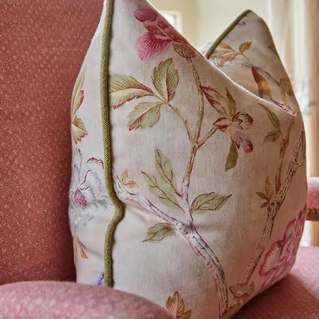 בית הארחה Perryville House 4*