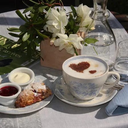 בית הארחה Perryville House 4*