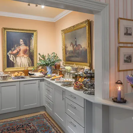 Perryville House בית הארחה