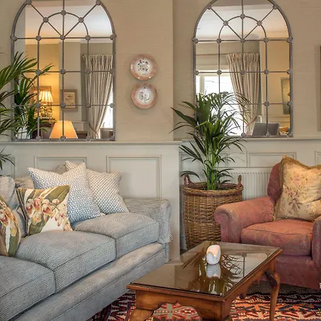 Perryville House בית הארחה