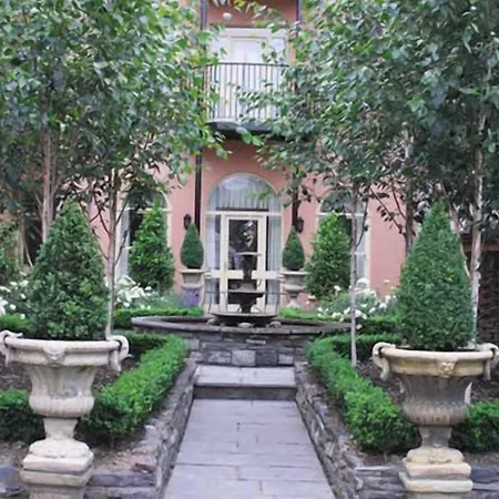 Perryville House בית הארחה