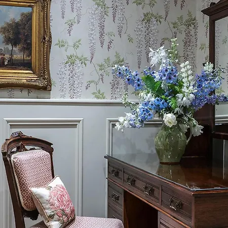 Perryville House בית הארחה קינסייל