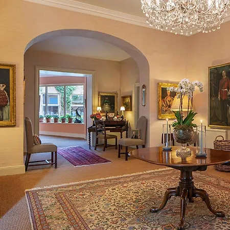 Perryville House בית הארחה 4*