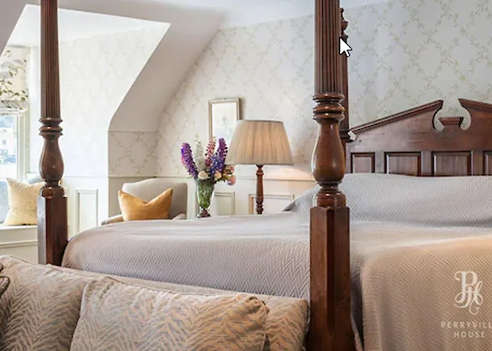 Perryville House 4*
